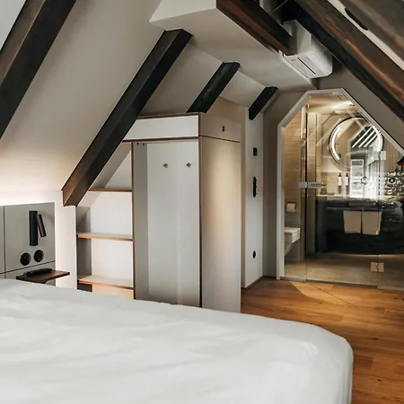 Bootshaus Hotel *